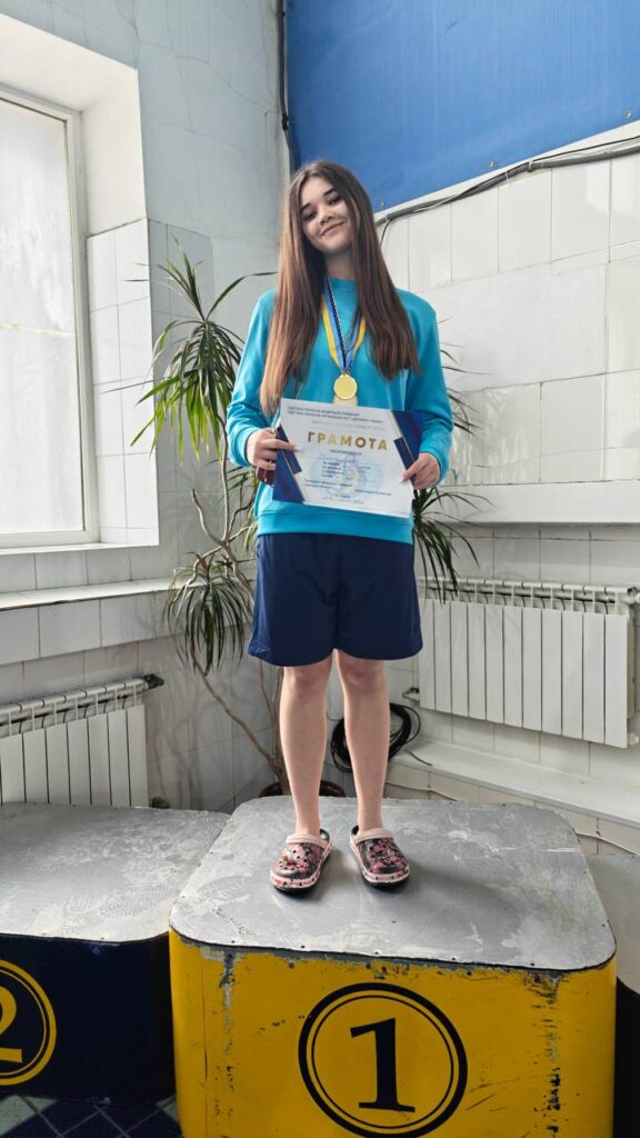 Ілля Кравченко після перемоги на дистанції 50 метрів батерфляй