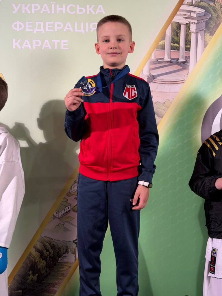 Досягнення каратистів і юних плавців клубу MASTER-Академія спорту 7 днів спорту: 26 медалей у каратистів та перемоги плавців